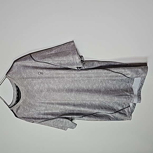 And1 silver and black XL athletic short sleeve shirt - Picture 2 of 7